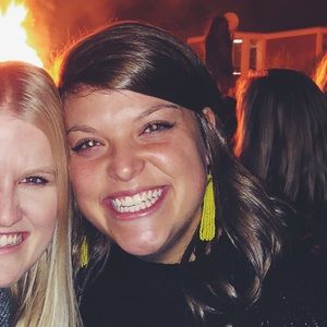 Meet your Posher, Courtney